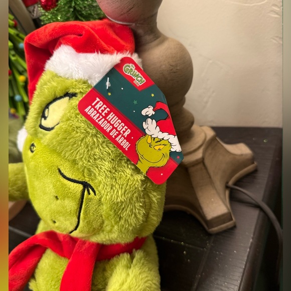 Grinch plush tree hugger - Picture 4 of 5